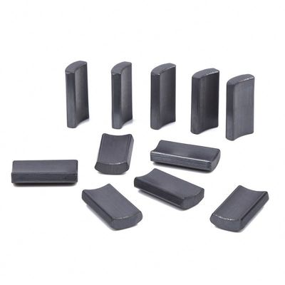 주문 금속 세라믹 페리트 자석 펀칭 페리트 아크 자석 online manufacture