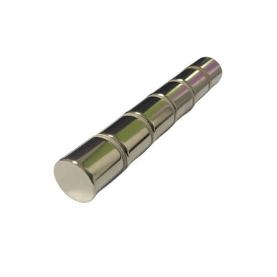 comprare Magnete al neodimio sinterizzato al ferro borico al neodimio con certificazione ISO14001 e rivestimento al nichel online manufacture